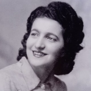 La giovane Maria, zia della sindaca di Trinità Ernesta Zucco