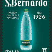 Nuovi francobolli dedicati al made in Italy: uno celebra la bottiglia Acqua San Bernardo progettata da Giugiaro Nuovi francobolli dedicati al made in Italy: uno celebra la bottiglia Acqua San Bernardo progettata da Giugiaro