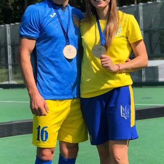 Il giocatore-allenatore Koshelenko con la portiera Alina Fadeeva, qui coi colori della Nazionale ucraina Il giocatore-allenatore Koshelenko con la portiera Alina Fadeeva, qui coi colori della Nazionale ucraina