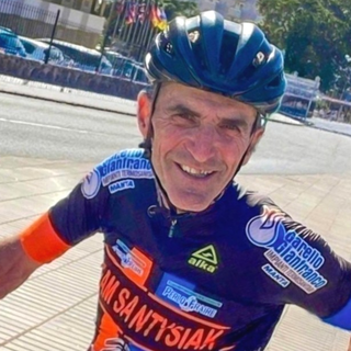 Giuseppe "Beppe" Olivero, appassionato ciclista e cronista sportivo per il "Corriere di Saluzzo"