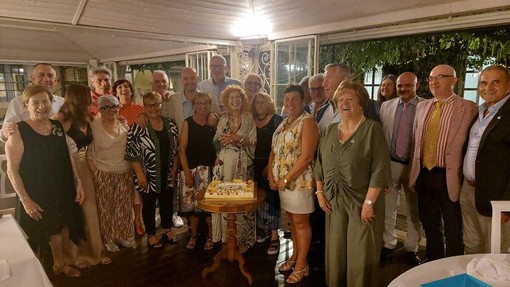 Lions Club Cherasco: passaggio della campana e bilancio di un anno di solidarietà Lions Club Cherasco: passaggio della campana e bilancio di un anno di solidarietà