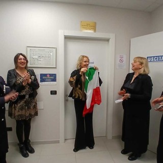 Lo scoprimento della targa dedicata a Salvatore Morelli per la nuova sala della Consulta comunale Lo scoprimento della targa dedicata a Salvatore Morelli per la nuova sala della Consulta comunale