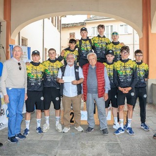CICLISMO / Filippo Zanesi domina il 67° GP UCAT: spettacolo juniores ai piedi del Monviso