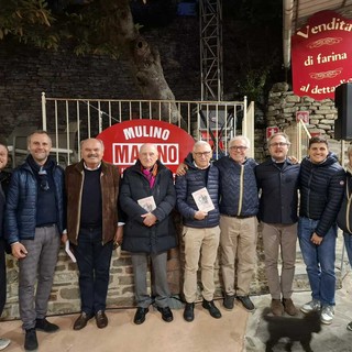 Presentato "Omero non deve morire" al Mulino Marino di Cossano Belbo