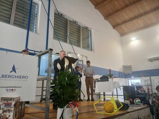 Barge, momenti della inaugurazione della palestra dell'istituto alberghiero "Giolitti Paire" Barge, momenti della inaugurazione della palestra dell'istituto alberghiero "Giolitti Paire"