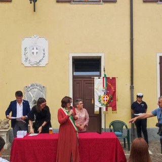 Al centro la sindaca di Narzole Paola Sguazzini Al centro la sindaca di Narzole Paola Sguazzini