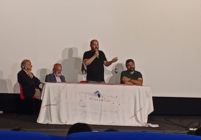 Alunni delle quinte del Denina Pellico Rivoira alla proiezione del docufilm Cutro, 94 … and more Alunni delle quinte del Denina Pellico Rivoira alla proiezione del docufilm Cutro, 94 … and more