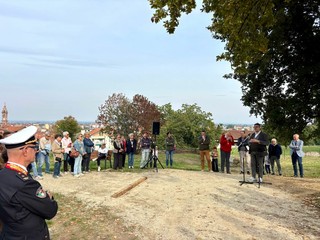 Saluzzo, inaugurazione del nuovo parco "Vigna Ariaudo" Saluzzo, inaugurazione del nuovo parco "Vigna Ariaudo"