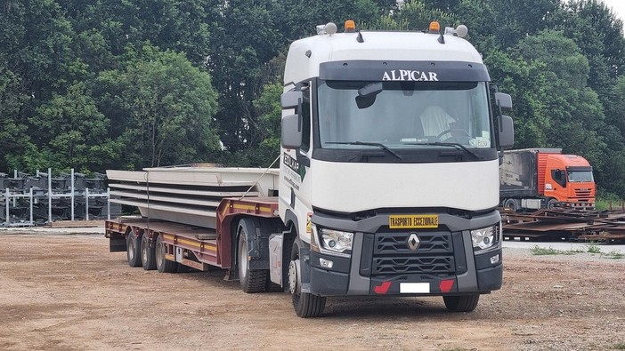 Azienda di Barge cerca autista Azienda di Barge cerca autista