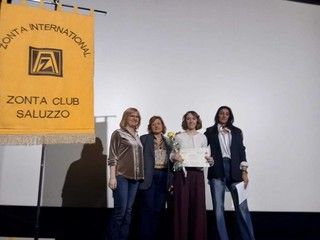 Saluzzo, la consegna del riconoscimento Rivela una gemma 2026 a Cecilia Alberto