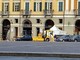 Il carro attrezzi in azione in Piazza Galimberti