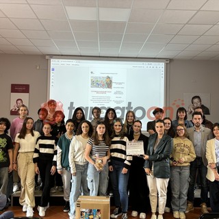 Studenti di Mondovì e Ceva a lezione con i Carabinieri contro il bullismo: premiati i vincitori del concorso per le superiori [FOTO]