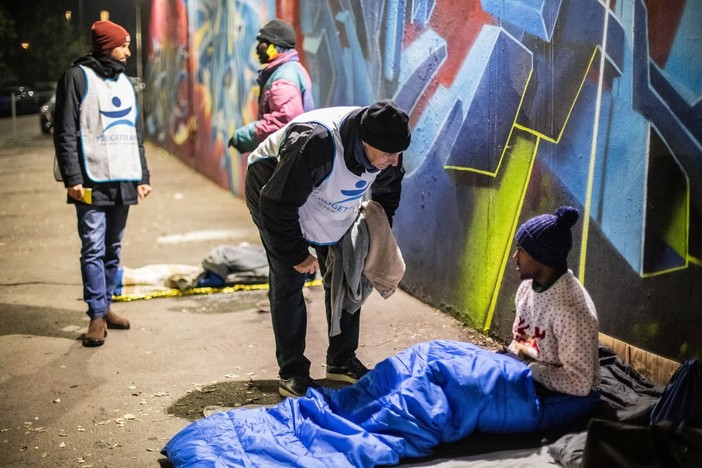 Alba, sull’emergenza senza dimora interviene anche A.C.I.A.: “Solidarietà e collaborazione per trovare soluzioni dignitose”