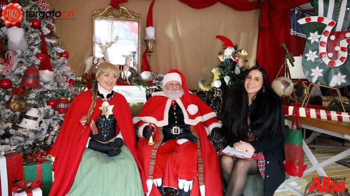 7 Minuti con Flavia Monteleone: ospiti della nuova puntata sono Babbo Natale &amp; Mamma Natale in Casa Claus ad Alba