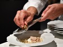 Il profumo della Fiera ad Alba, viaggio tra le botteghe del tartufo: “Ottima qualità, ma raccolta discontinua” Il profumo della Fiera ad Alba, viaggio tra le botteghe del tartufo: “Ottima qualità, ma raccolta discontinua”