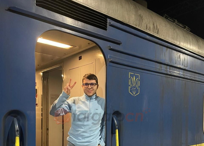 Nove giorni a Kyiv, il drammatico diario di viaggio di Edoardo Bosio dall'Ucraina