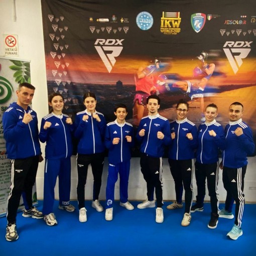 KICKBOXING / Il team Kickstar trionfa alla Coppa del Mondo di Jesolo: due ori, un argento e un bronzo