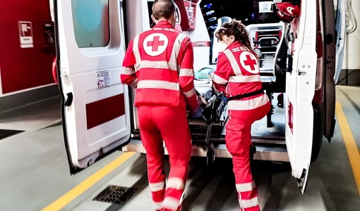 Scontro tra auto e moto sulla SP 564 a Beinette: un ferito in codice giallo