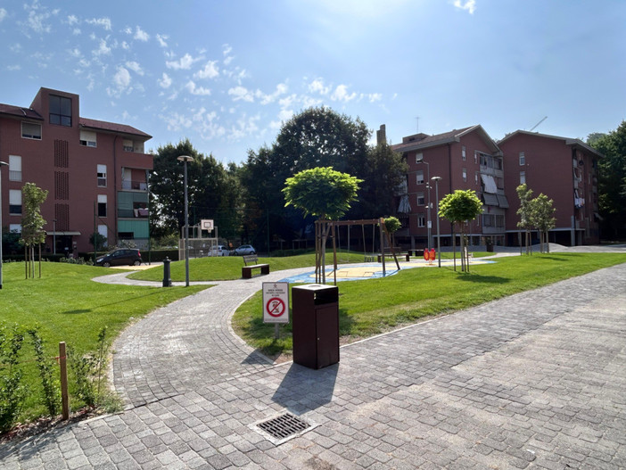 Una veduta del parco di corso Piave nelle ore diurne. Le criticità segnalate dai residenti riguardano soprattutto la fascia serale e notturna.
