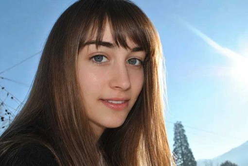 A Porte, nel Pinerolese, l'ultimo saluto ad Abigail Romagnolo, deceduta a Saluzzo in un incidente stradale