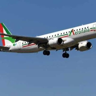 Nuova rotta Cuneo-Cagliari operativa dal 19 dicembre con due voli settimanali Nuova rotta Cuneo-Cagliari operativa dal 19 dicembre con due voli settimanali