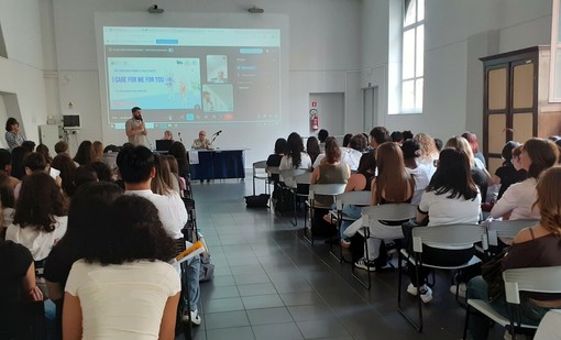Bra, gli studenti del Velso Mucci protagonisti della prevenzione con il progetto “I CARE FOR ME, FOR YOU” Bra, gli studenti del Velso Mucci protagonisti della prevenzione con il progetto “I CARE FOR ME, FOR YOU”