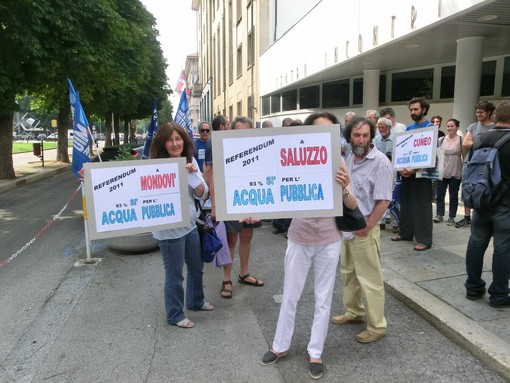 Acqua pubblica, Cogesi subentra a Egea: a Cuneo una giornata di festa e confronto Acqua pubblica, Cogesi subentra a Egea: a Cuneo una giornata di festa e confronto