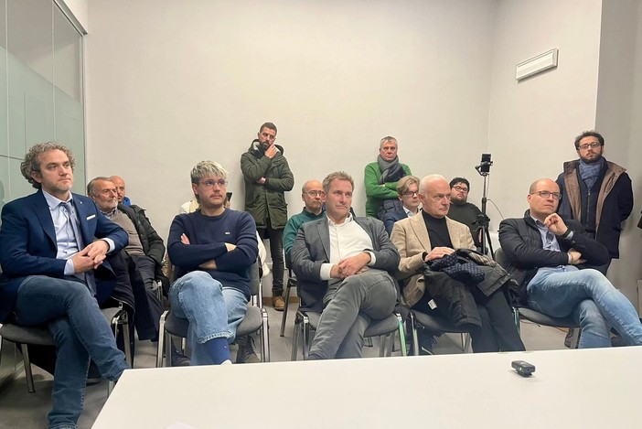 Cuneo Solidale diserta il vernissage di Azione-Cuneo Civica