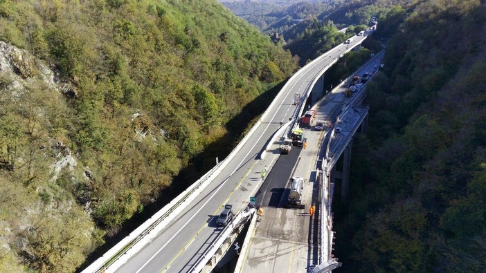 Lavori sull'autostrada Torino-Savona Lavori sull'autostrada Torino-Savona