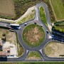 La rotatoria realizzata da Anas alle porte di Alba La rotatoria realizzata da Anas alle porte di Alba