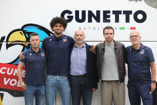 Da sx: Davide Bima, Alexandre Strehlau, Mario e Corrado Gunetto e Paolo Brugiafreddo (Foto Margherita Leone) Da sx: Davide Bima, Alexandre Strehlau, Mario e Corrado Gunetto e Paolo Brugiafreddo (Foto Margherita Leone)