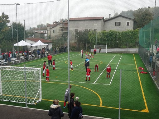 Castelnuovo di Ceva: inaugurata la nuova area sportiva intitolata a Maurizio Rebuffo (FOTO)