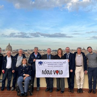 Adele Gesso prima donna con disabilità pilota di mongolfiera