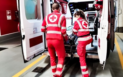 Scontro tra auto e moto sulla SP 564 a Beinette: un ferito in codice giallo