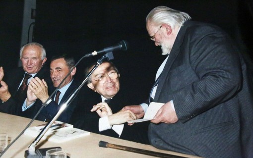 La Fondazione Piero Fraire presenta a Verduno il docufilm dedicato a Piero Fraire La Fondazione Piero Fraire presenta a Verduno il docufilm dedicato a Piero Fraire