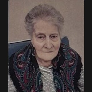 “Grazie Dottoressa”: a Dronero l’ultimo saluto alla storica farmacista Anna Gariglio “Grazie Dottoressa”: a Dronero l’ultimo saluto alla storica farmacista Anna Gariglio