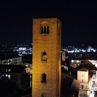 Alba cancella la "Notte bianca" programmata per sabato. Il Comune: "Problemi tecnici, la rifaremo" Alba cancella la "Notte bianca" programmata per sabato. Il Comune: "Problemi tecnici, la rifaremo"