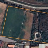 Nell'immagine elaborata dagli stessi consiglieri l'inserimento indicativo dell'area del nuovo campo da rugby, all'interno del complesso "Coppino" Nell'immagine elaborata dagli stessi consiglieri l'inserimento indicativo dell'area del nuovo campo da rugby, all'interno del complesso "Coppino"