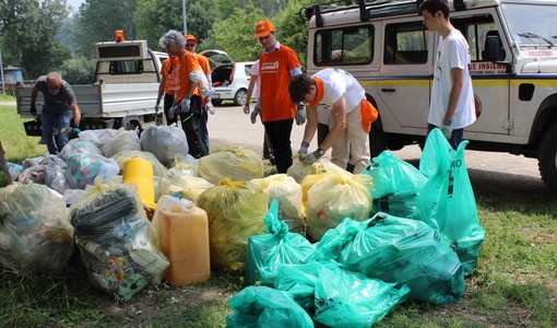 I rifiuti raccolti ad Alba durante un'edizione di Spazzamondo