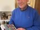Lo scrittore di Verzuolo Aldo Ceccarelli con il suo libro