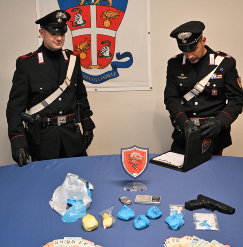 Alba, due giovanissimi arrestati per spaccio di cocaina tra il parco San Cassiano e l'H Zone