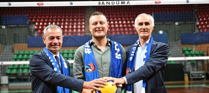 SUPERLEGA / Cuneo Volley, Costamagna racconta la svolta con Acqua Sant’Anna: "Adesso dobbiamo meritarci il nostro sponsor" [VIDEO]