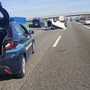 L'auto cappottata sulla A4 L'auto cappottata sulla A4