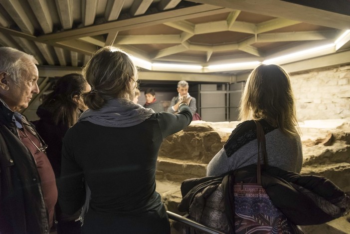 ArcheoMUDI Tour ad Alba: l’archeologa svela i sotterranei della Cattedrale