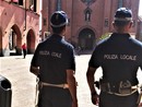 Proseguono i controlli messi in campo dalla Polizia Locale albese, impegnata anche sul fronte della Fiera Internazionale del Tartufo Proseguono i controlli messi in campo dalla Polizia Locale albese, impegnata anche sul fronte della Fiera Internazionale del Tartufo