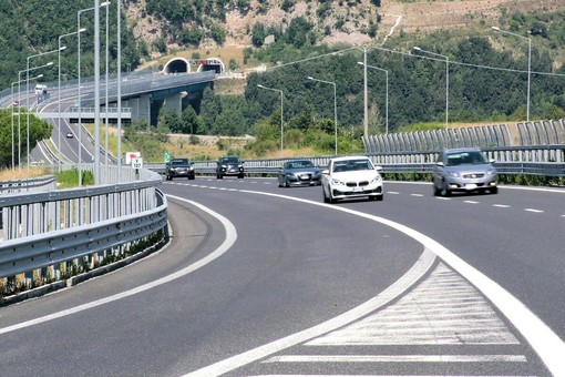 Esodo di Pasqua sulle strade e autostrade Anas: 60 milioni di veicoli da oggi a martedì 7 aprile Esodo di Pasqua sulle strade e autostrade Anas: 60 milioni di veicoli da oggi a martedì 7 aprile