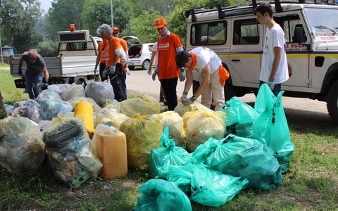 I rifiuti raccolti ad Alba durante un'edizione di Spazzamondo