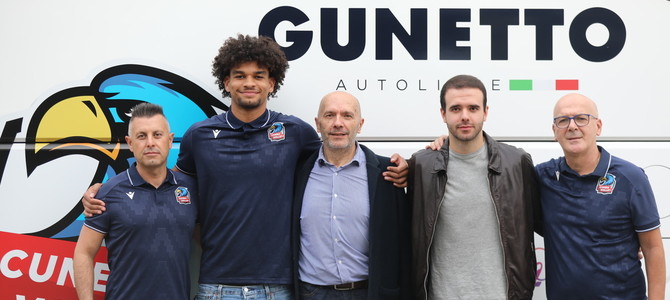 Da sx: Davide Bima, Alexandre Strehlau, Mario e Corrado Gunetto e Paolo Brugiafreddo (Foto Margherita Leone) Da sx: Davide Bima, Alexandre Strehlau, Mario e Corrado Gunetto e Paolo Brugiafreddo (Foto Margherita Leone)