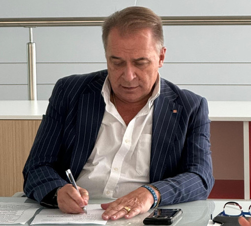 Fiere, l’assessore Bongioanni: «L'assessorato al Commercio finanzia le fiere agroalimentari, 700mila euro per le manifestazioni del 2025 che promuovono i prodotti piemontesi di qualità, anello strategico nella promozione e valorizzazione» Fiere, l’assessore Bongioanni: «L'assessorato al Commercio finanzia le fiere agroalimentari, 700mila euro per le manifestazioni del 2025 che promuovono i prodotti piemontesi di qualità, anello strategico nella promozione e valorizzazione»