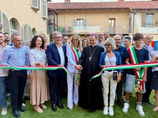 Manta, il taglio del nastro del nuovo asilo nido (foto pagina Facebook del Comune) Manta, il taglio del nastro del nuovo asilo nido (foto pagina Facebook del Comune)